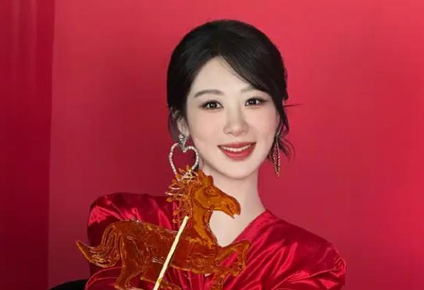 曝杨紫每天都在很痛苦地减肥，本人曾表示：减肥会让自己变得很丧 