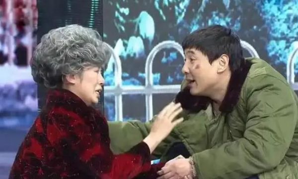 曝沈腾马丽春晚彩排后聚餐吃火锅，网友：期待沈马组合的马年春晚 