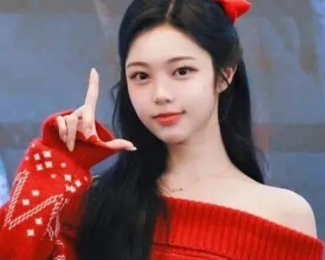 五代女团成员“模特身材”迅速走红，她身高仅165厘米！ 