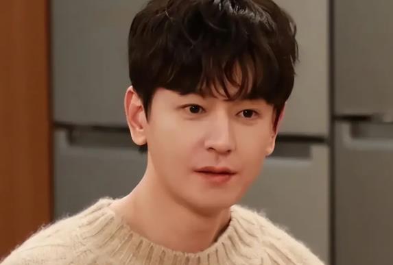 韩国知名演员被曝曾在物流中心工作，经纪公司回应：确实有工作的经历 