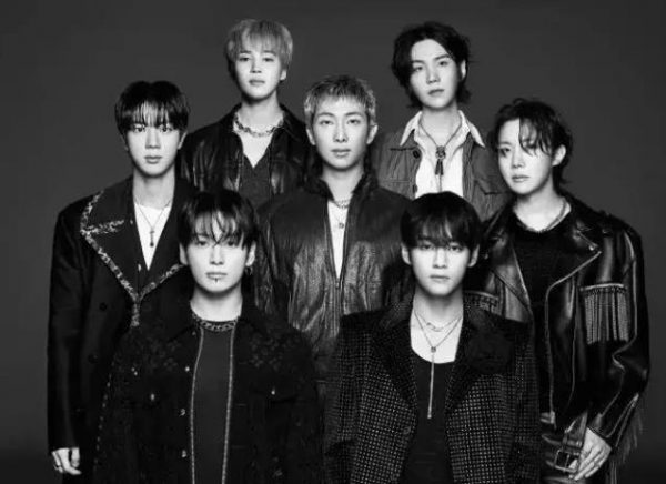 韩国顶级男团回归！空降Melon双榜一位，15分钟内逆袭登顶Melon实时榜，开售10分钟H榜销量破108万张 