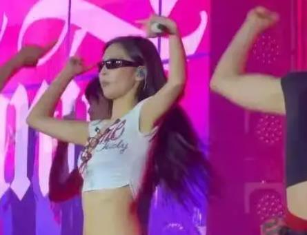 顶级女爱豆以压轴嘉宾身份，亮相香港音乐节！