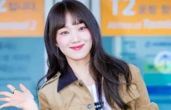 韩国知名女星现身北京，询问北京特色美食，好奇表示想尝试豆汁挑战！ 